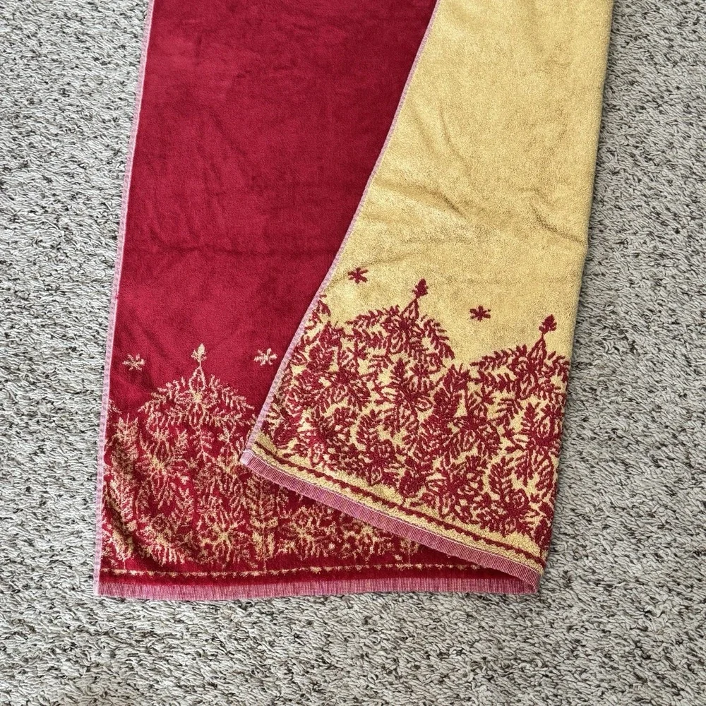 Southern Living‎ Bath Towels Winter Theme Red w/Gold Backside Reversible 3pc